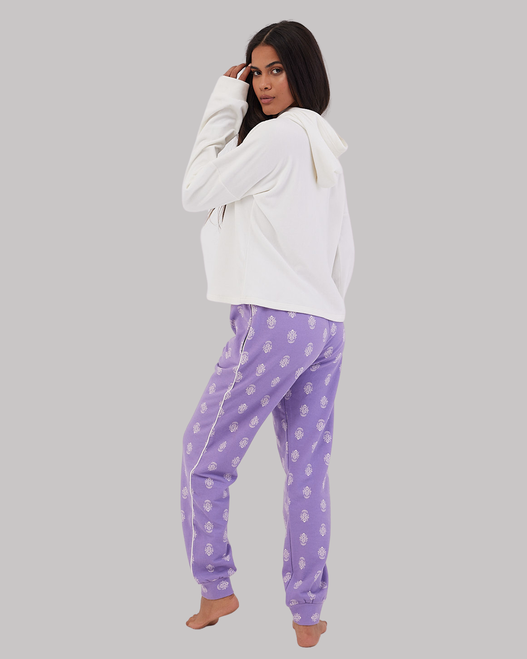 Lavender Motif Winter Full Pyjama White